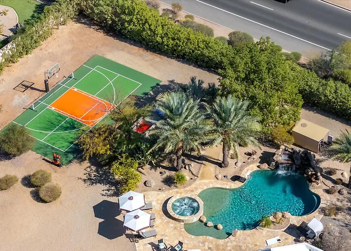 Holiday home Luxury Family Getaway Pool Games Sauna Scottsdale