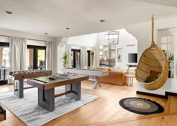Luxury Family Getaway Pool Games Sauna * Scottsdale