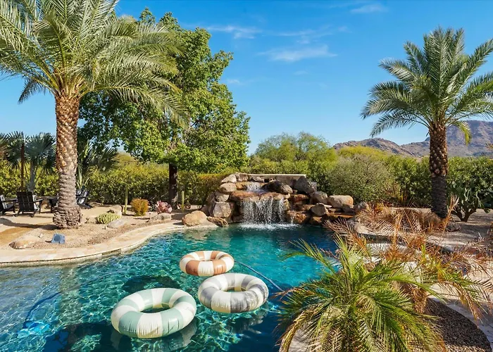Holiday home Luxury Family Getaway Pool Games Sauna Scottsdale