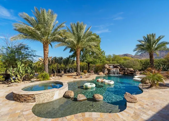 Holiday home Luxury Family Getaway Pool Games Sauna Scottsdale